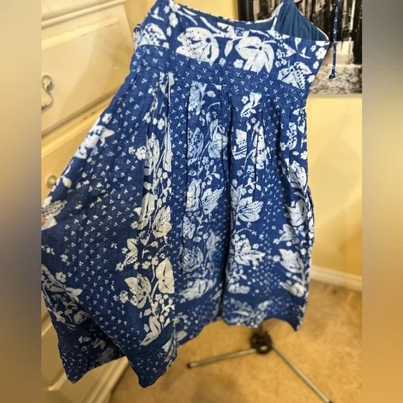 The Gap Batik 100% linen lined dress with adjustable tie straps and pockets - Picture 7 of 9